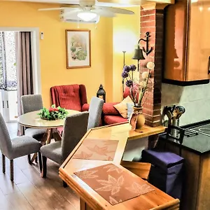 Cozy & Charming Apartamento