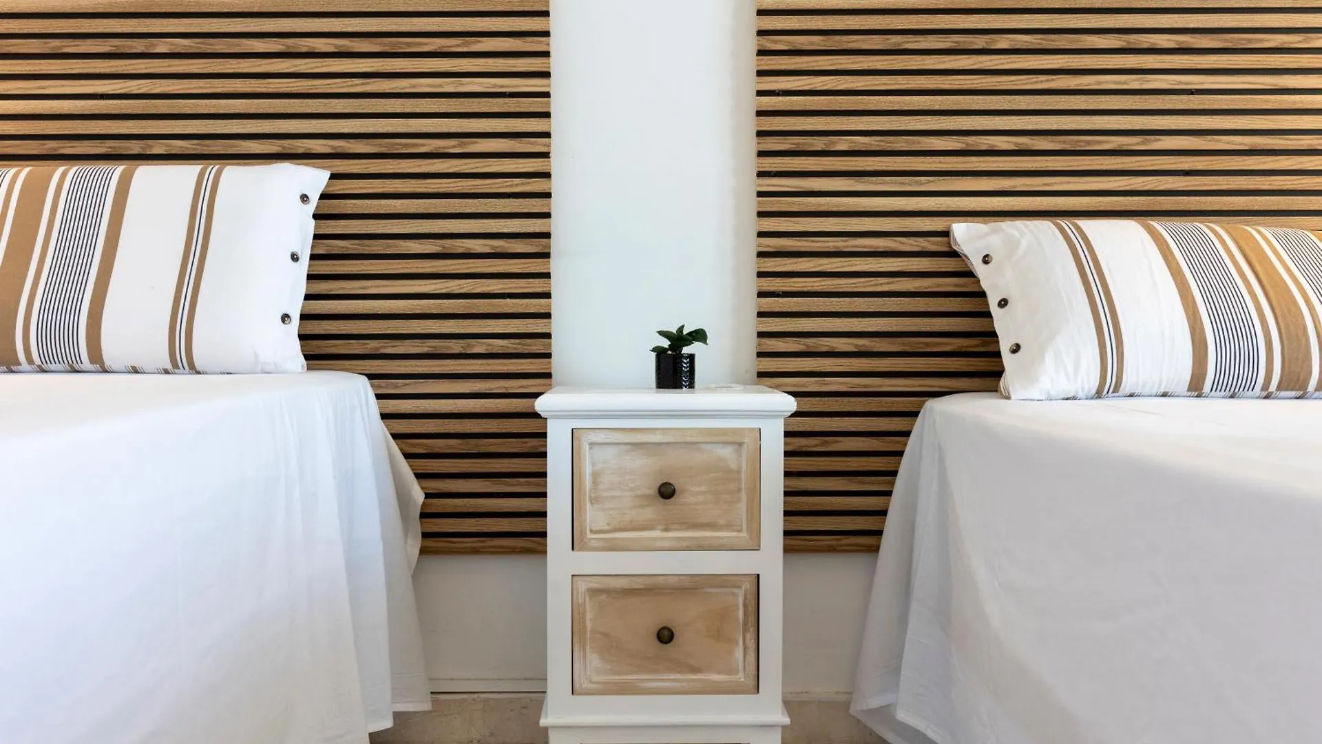 Todimer Luxury Villa Herradura 阿尔姆尼卡